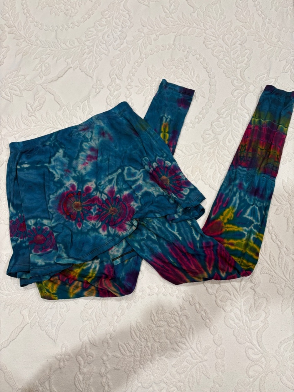 Tie-Dye Blue Floral Skirted Leggings